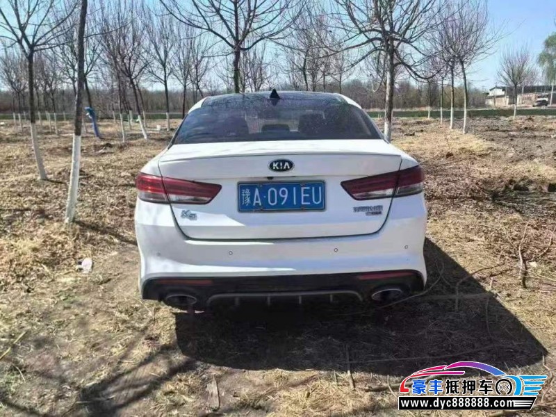 17年起亚K5轿车抵押车出售