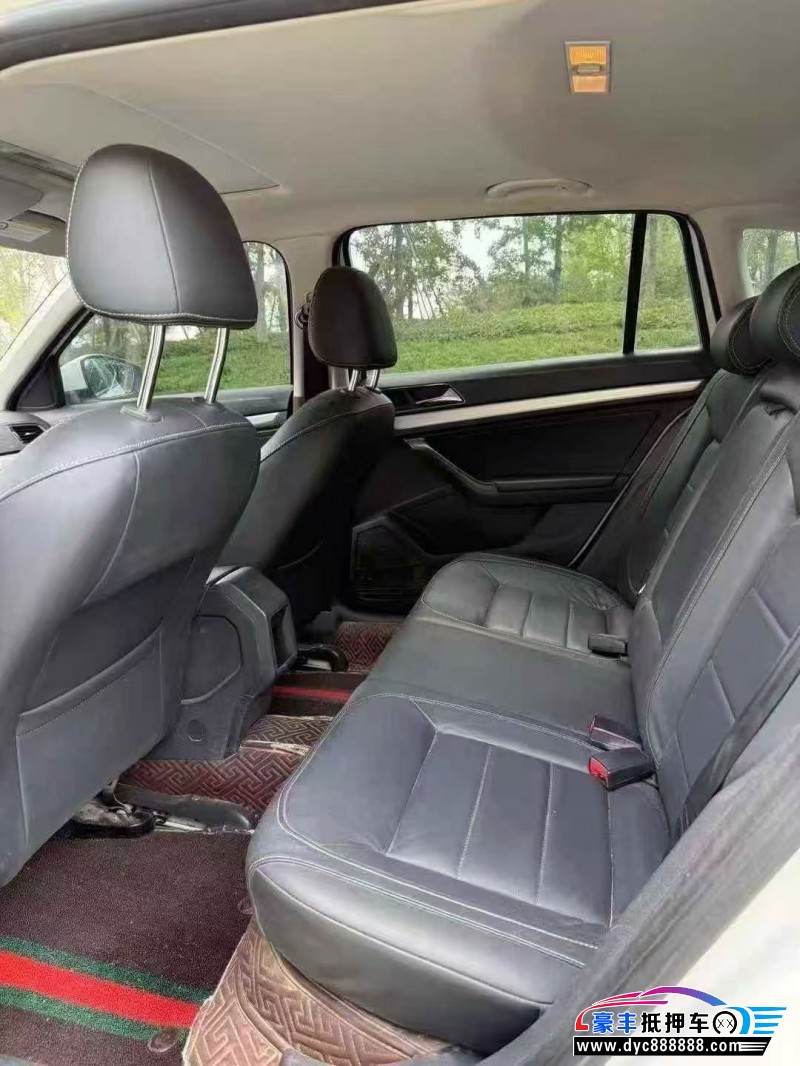 17年大众朗行轿车抵押车出售