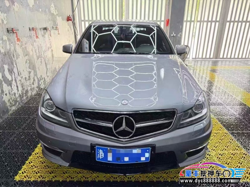 14年奔驰C轿车抵押车出售