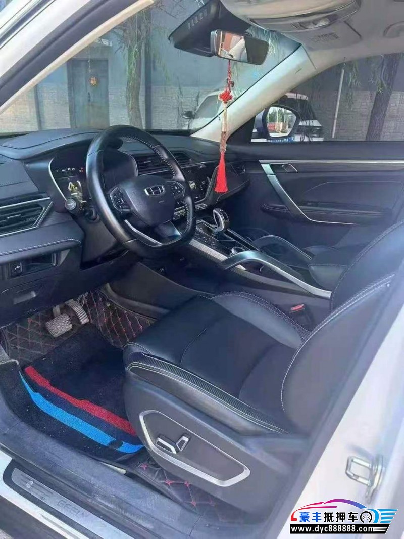 20年吉利博越轿车抵押车出售