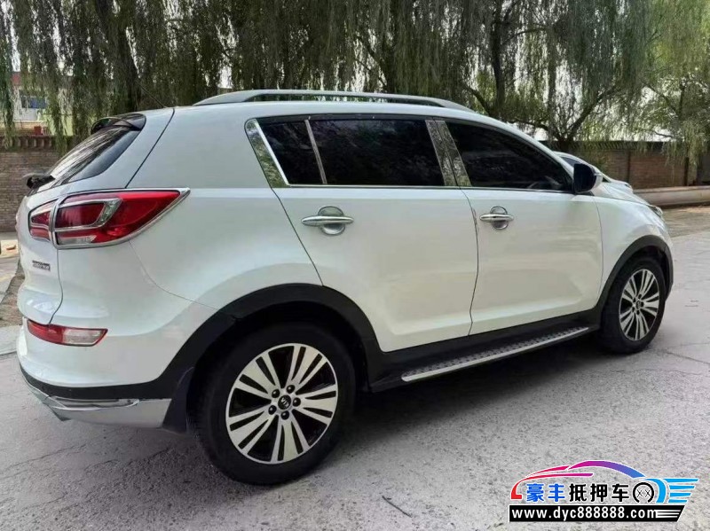 19年起亚智跑轿车抵押车出售