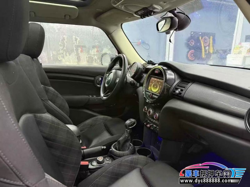 16年宝马MINI轿车抵押车出售