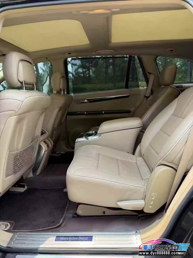 15年奔驰R轿车抵押车出售