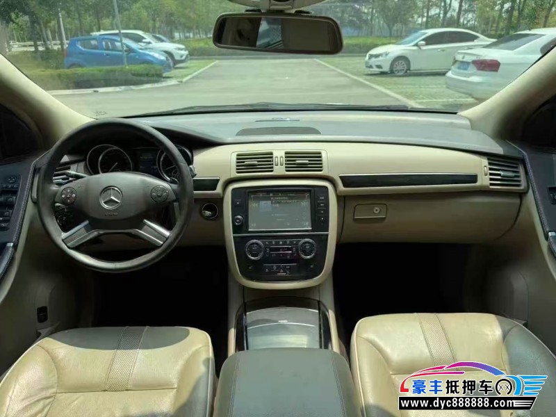 15年奔驰R轿车抵押车出售
