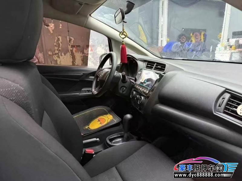 19年本田飞度轿车抵押车出售