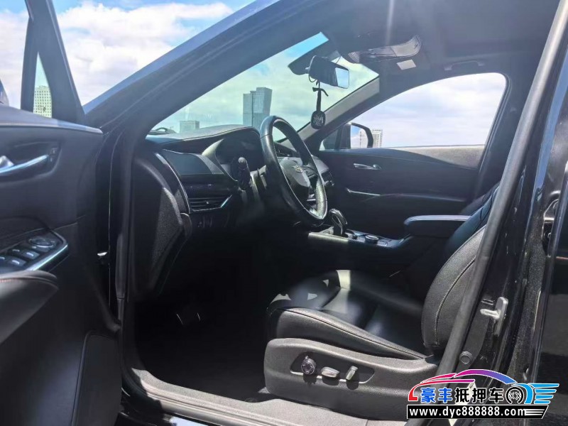 19年凯迪拉克XT4轿车抵押车出售