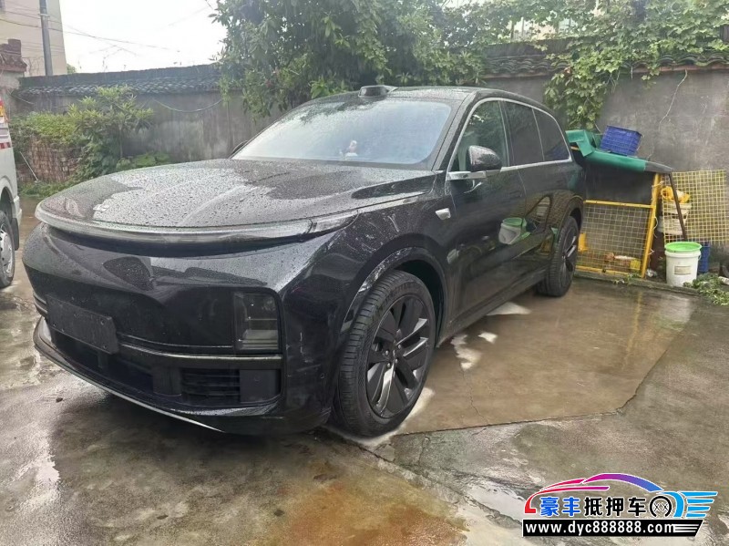 23年理想L9轿车抵押车出售