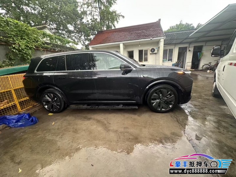 23年理想L9轿车抵押车出售