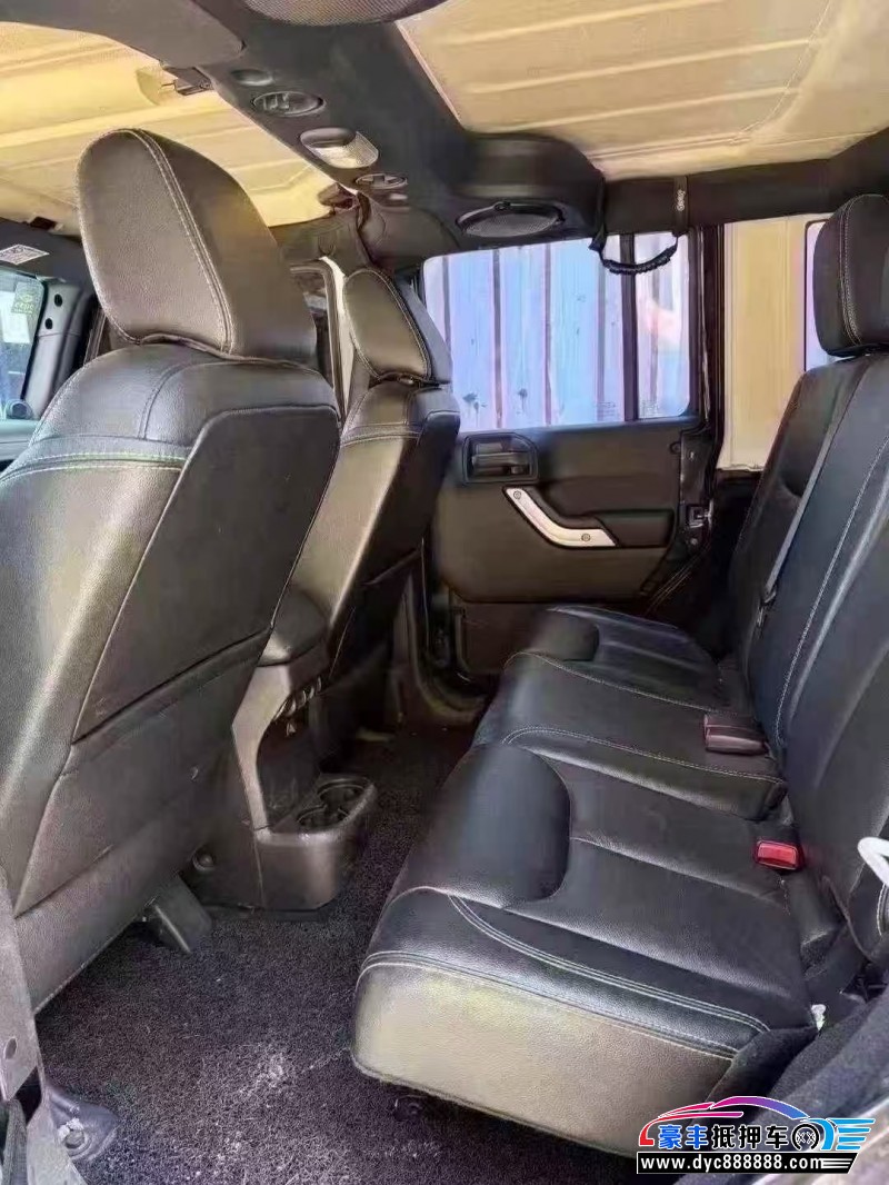 14年Jeep牧马人轿车抵押车出售