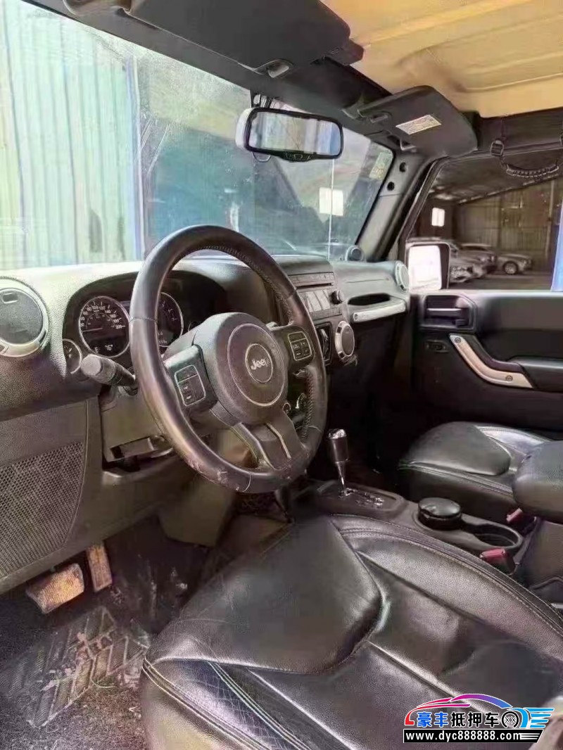 14年Jeep牧马人轿车抵押车出售