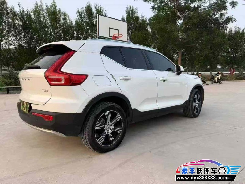 21年沃尔沃XC40轿车抵押车出售