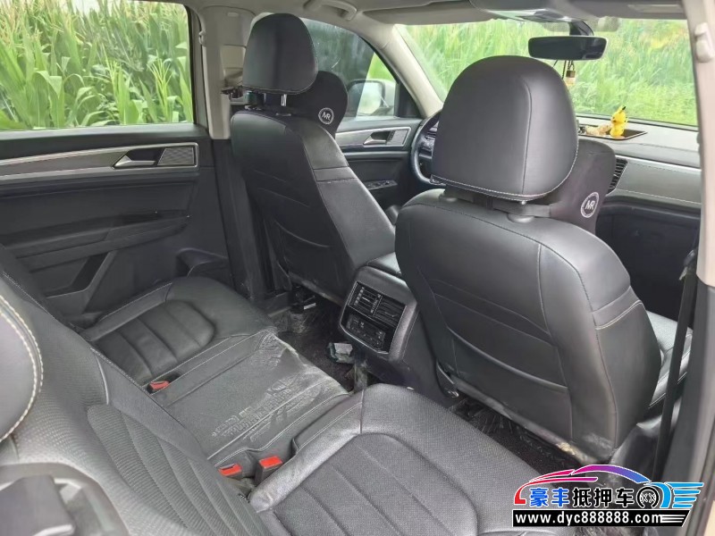 20年大众途昂轿车抵押车出售