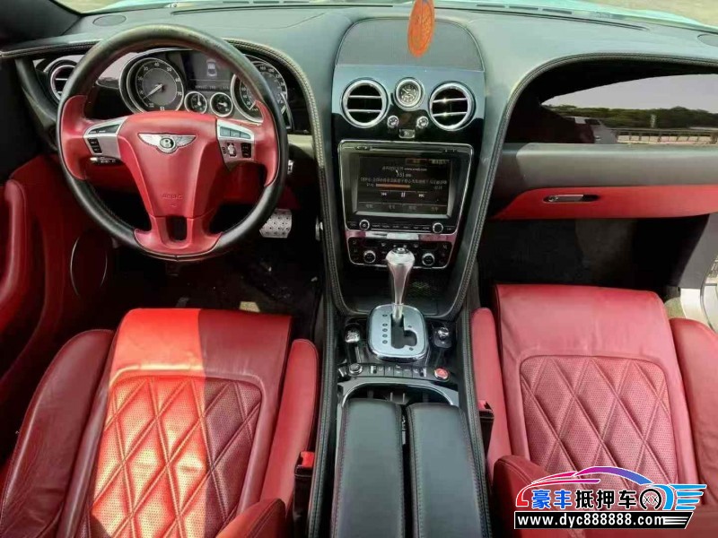 13年宾利欧陆轿车抵押车出售