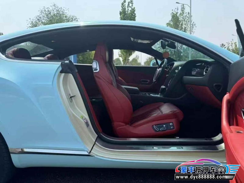 13年宾利欧陆轿车抵押车出售