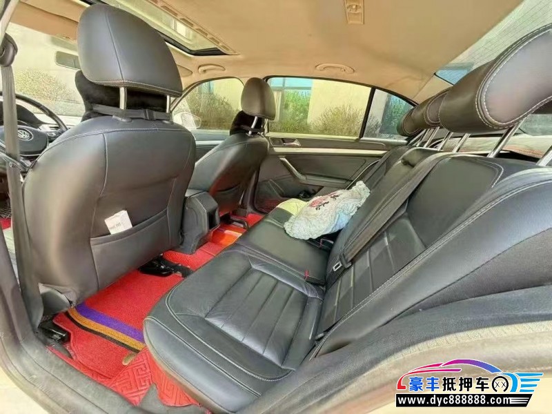 17年大众朗逸轿车抵押车出售