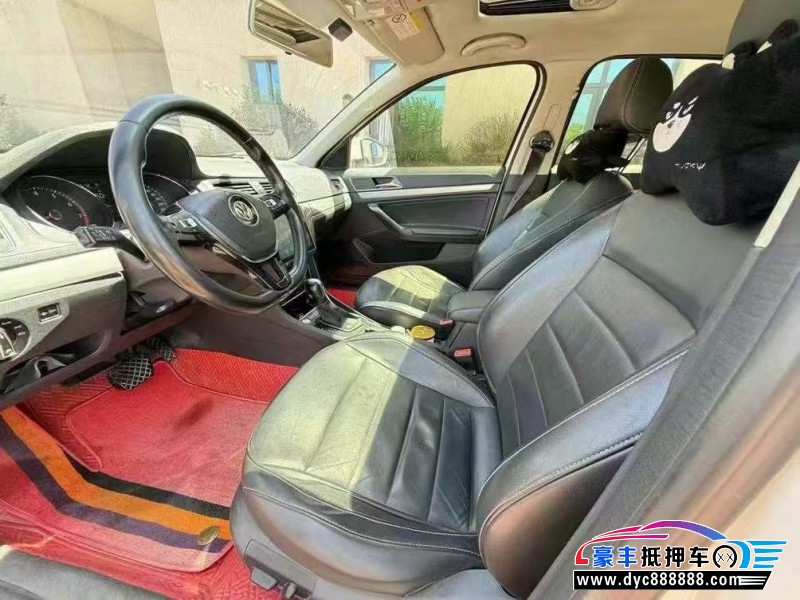 17年大众朗逸轿车抵押车出售