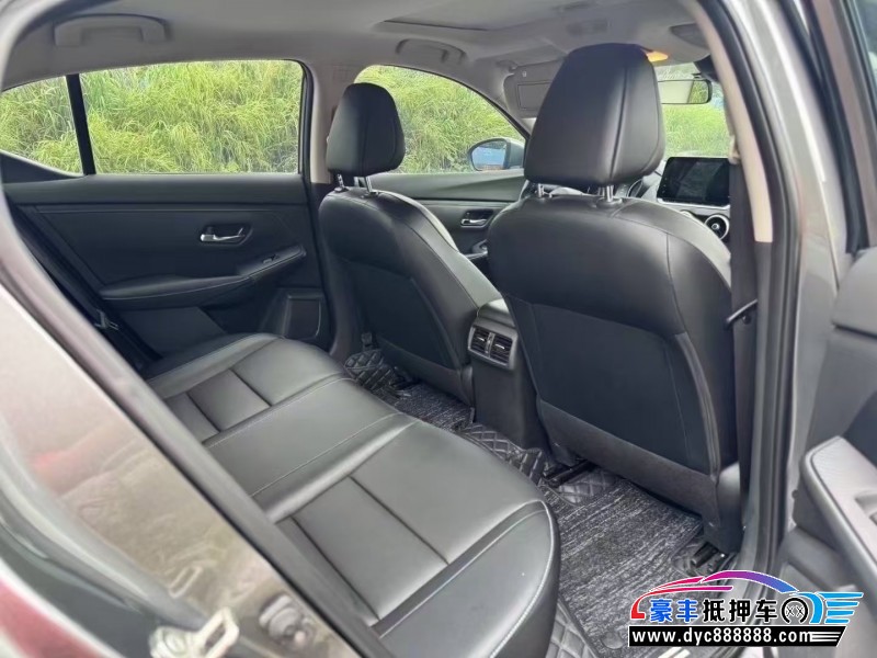 22年日产轩逸轿车抵押车出售