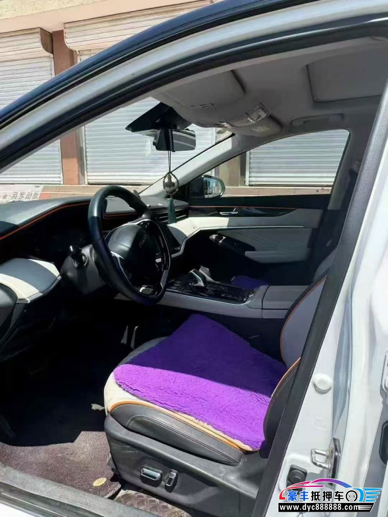 21年东风风神奕炫轿车抵押车出售