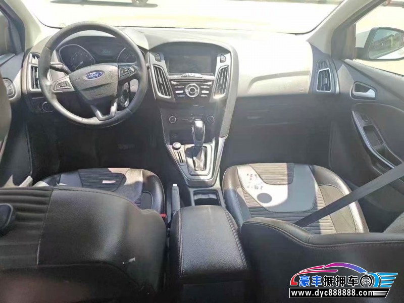 20年福特福克斯轿车抵押车出售