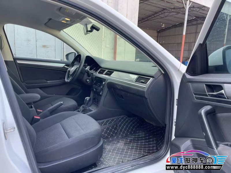 20年大众宝来轿车抵押车出售