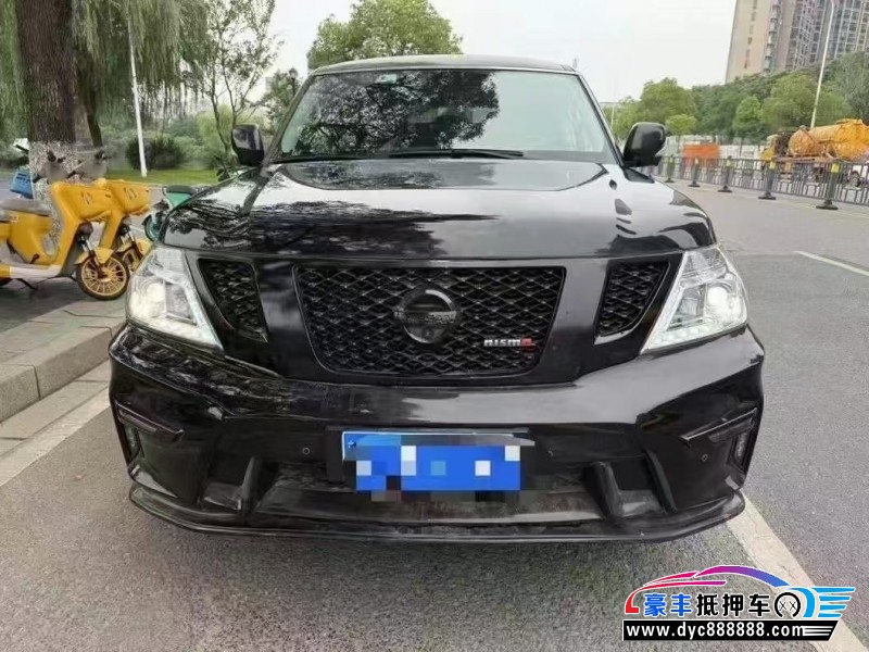 20年日产途乐轿车