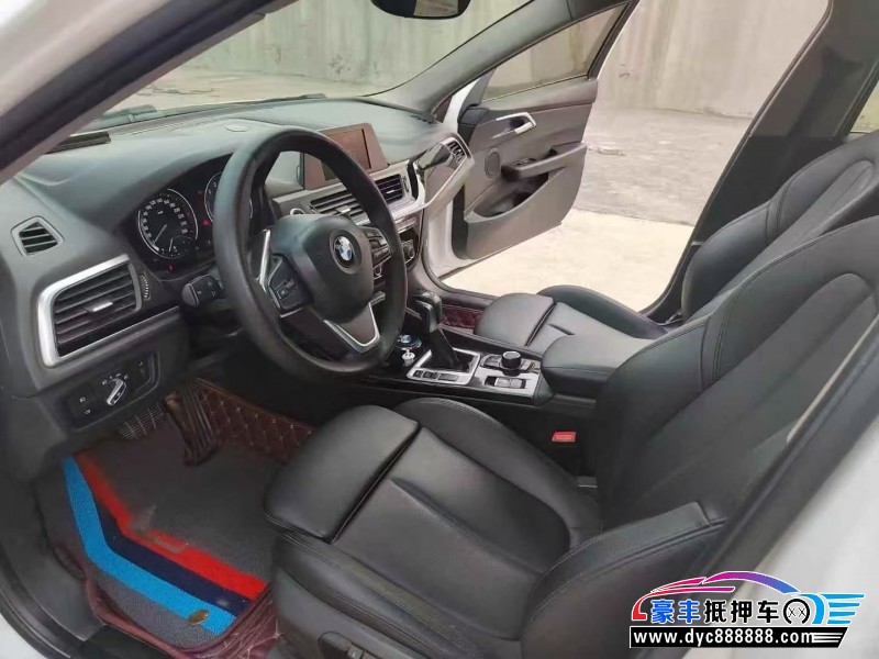 18年宝马1系轿车抵押车出售