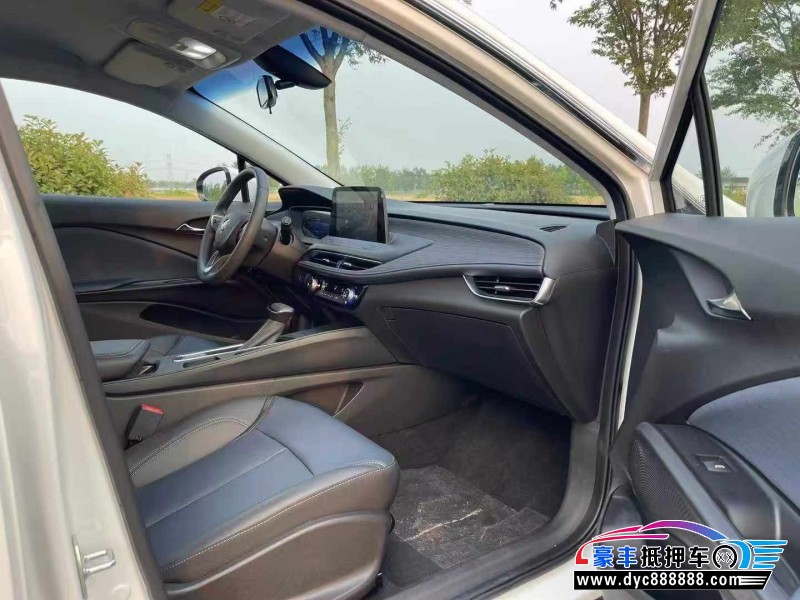 24年别克微蓝轿车抵押车出售