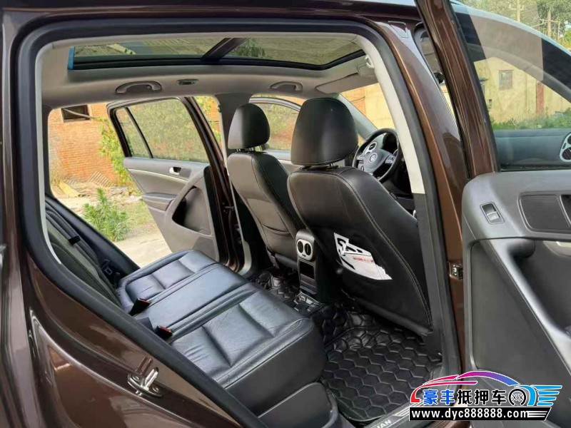 16年大众途观轿车抵押车出售