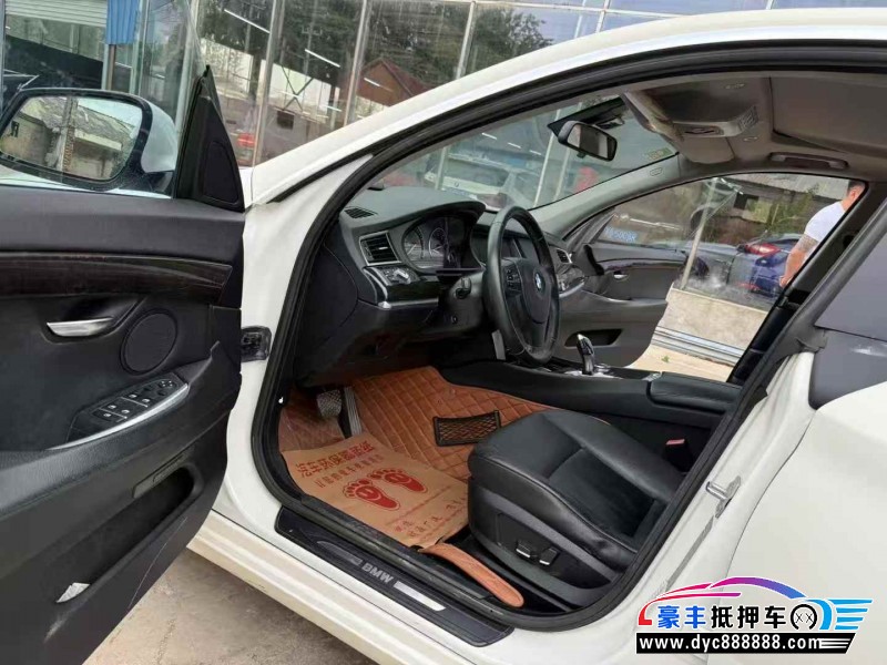 13年宝马5系GT轿车抵押车出售
