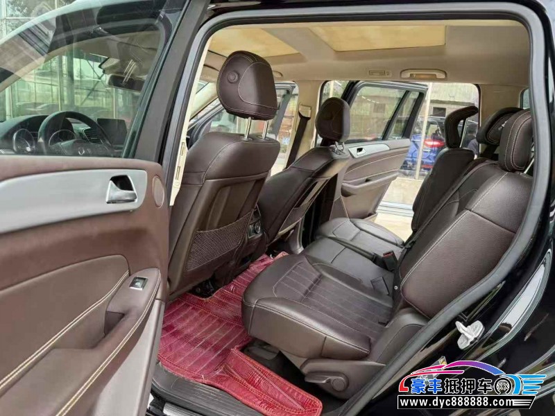 18年奔驰GLS轿车抵押车出售