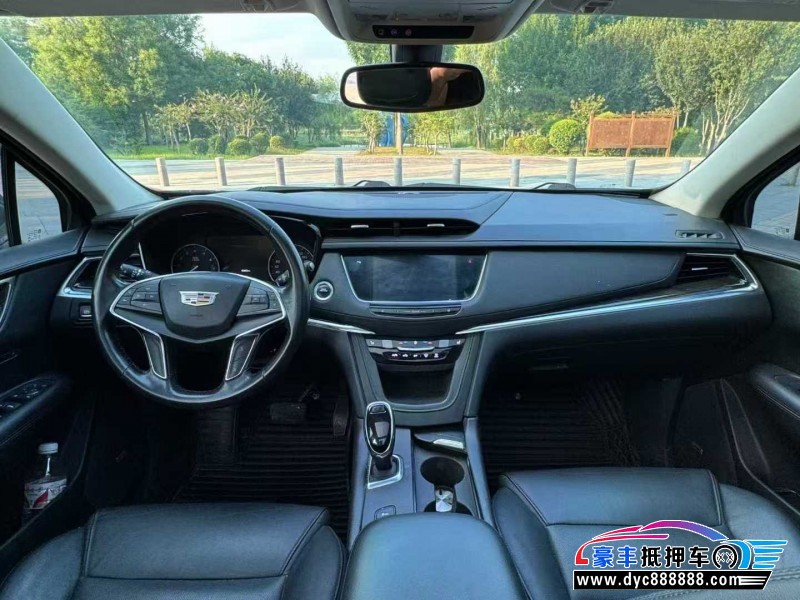 17年凯迪拉克XT5轿车抵押车出售