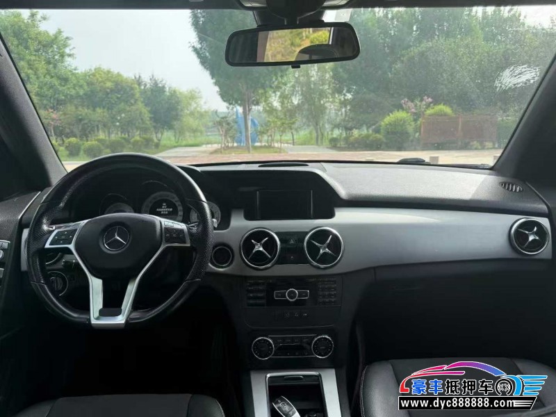 15年奔驰GLK轿车抵押车出售