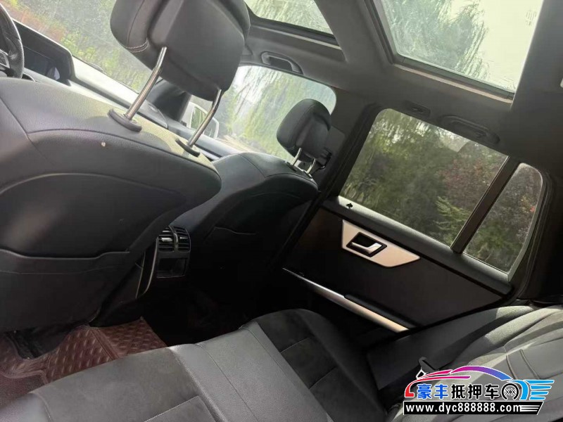 15年奔驰GLK轿车抵押车出售