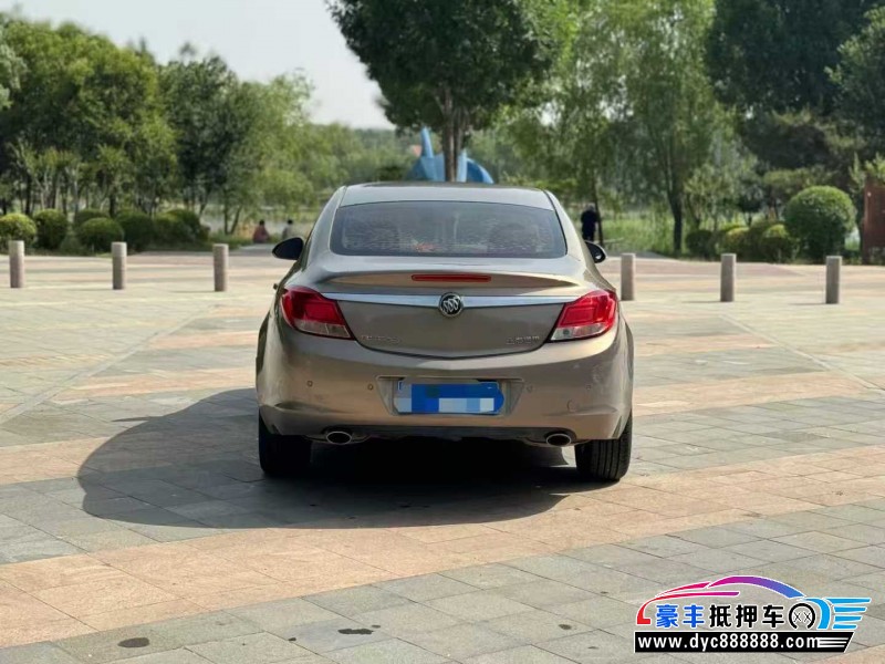 13年别克君威轿车抵押车出售