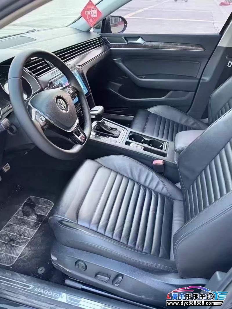 19年大众迈腾轿车抵押车出售