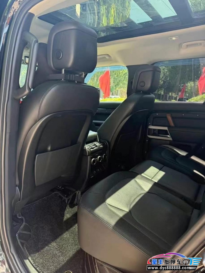 20年路虎卫士轿车抵押车出售