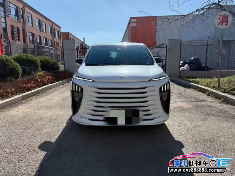 抵押车出售24年东风风行星海V9轿车
