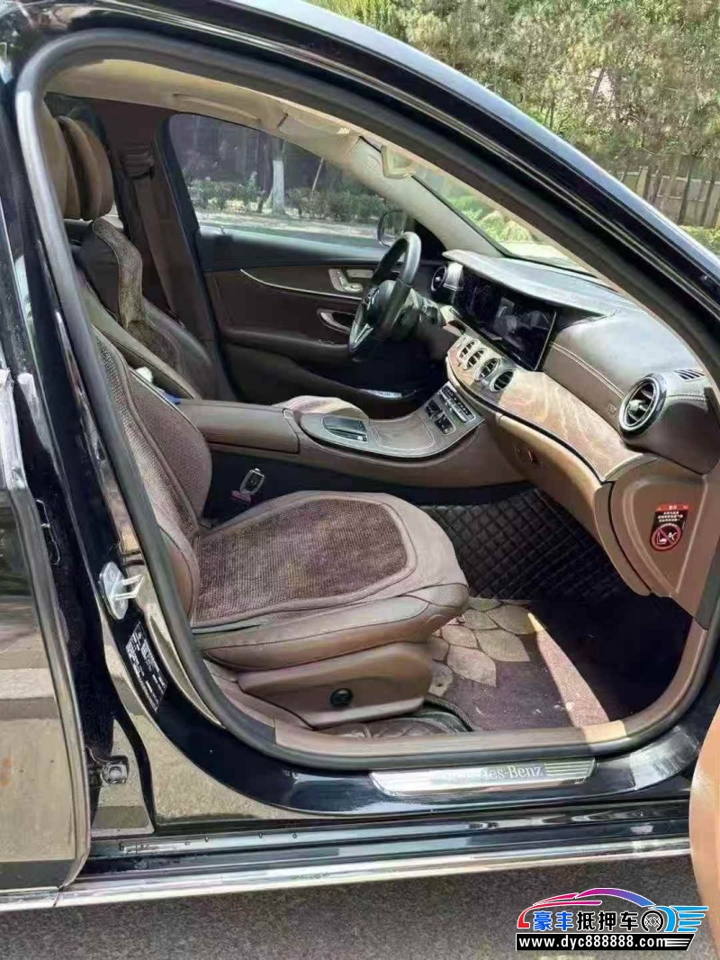 20年奔驰E轿车抵押车出售