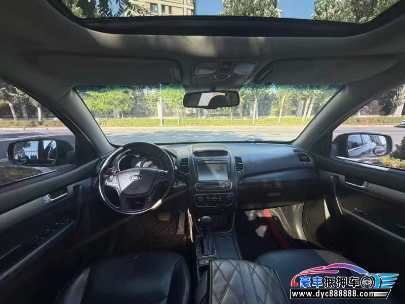 13年起亚索兰托轿车抵押车出售