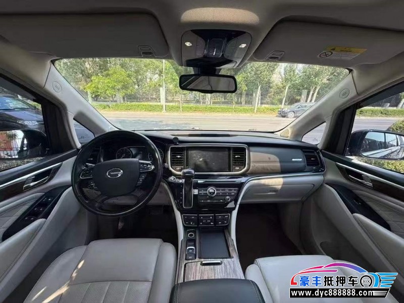 18年传祺M8轿车抵押车出售