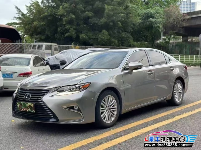18年雷克萨斯ES轿车抵押车出售