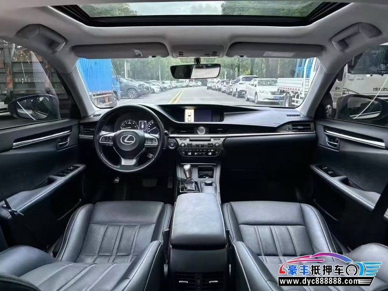 18年雷克萨斯ES轿车抵押车出售