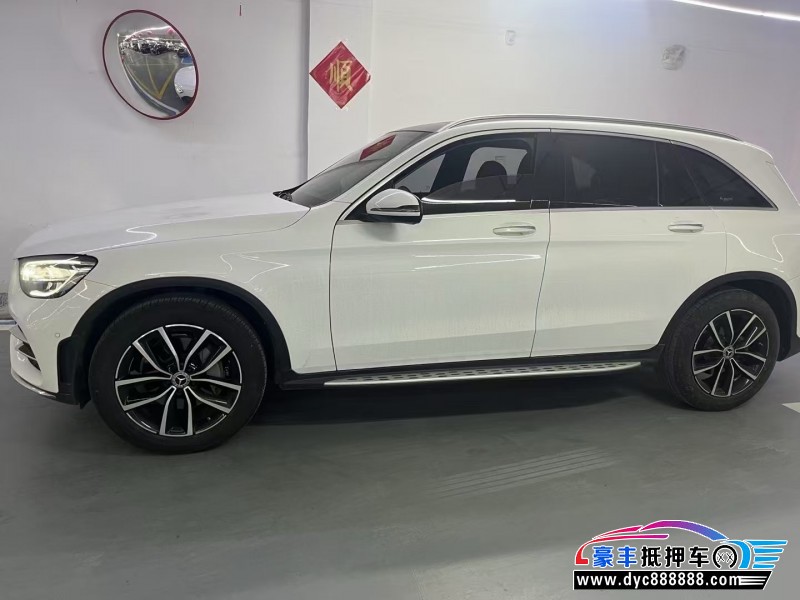 22年奔驰GLC轿车抵押车出售