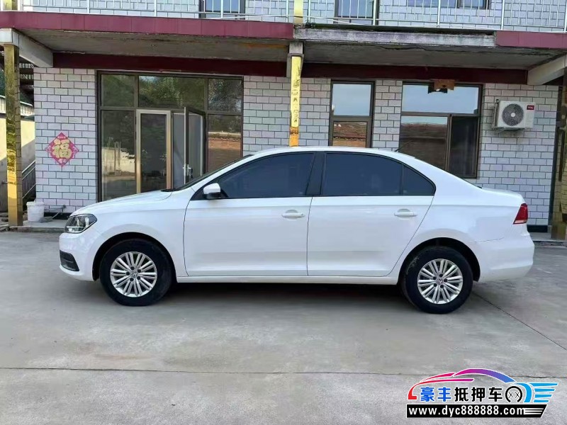 20年大众桑塔纳轿车抵押车出售