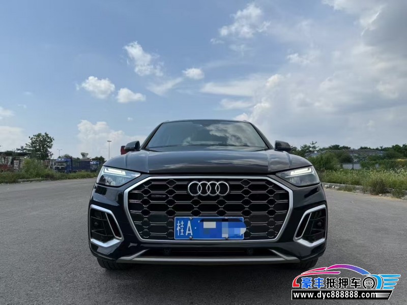 22年奥迪Q5轿车抵押车出售