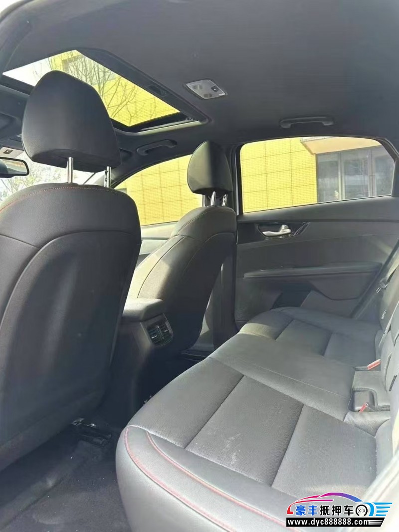 20年起亚K3轿车抵押车出售