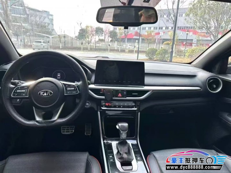 20年起亚K3轿车抵押车出售