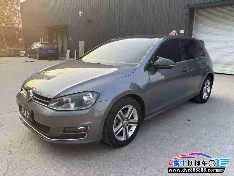 15年大众高尔夫轿车抵押车出售
