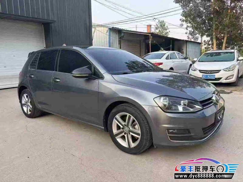 15年大众高尔夫轿车抵押车出售