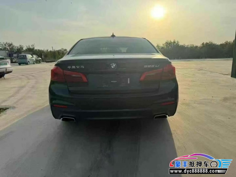 20年宝马5系轿车抵押车出售